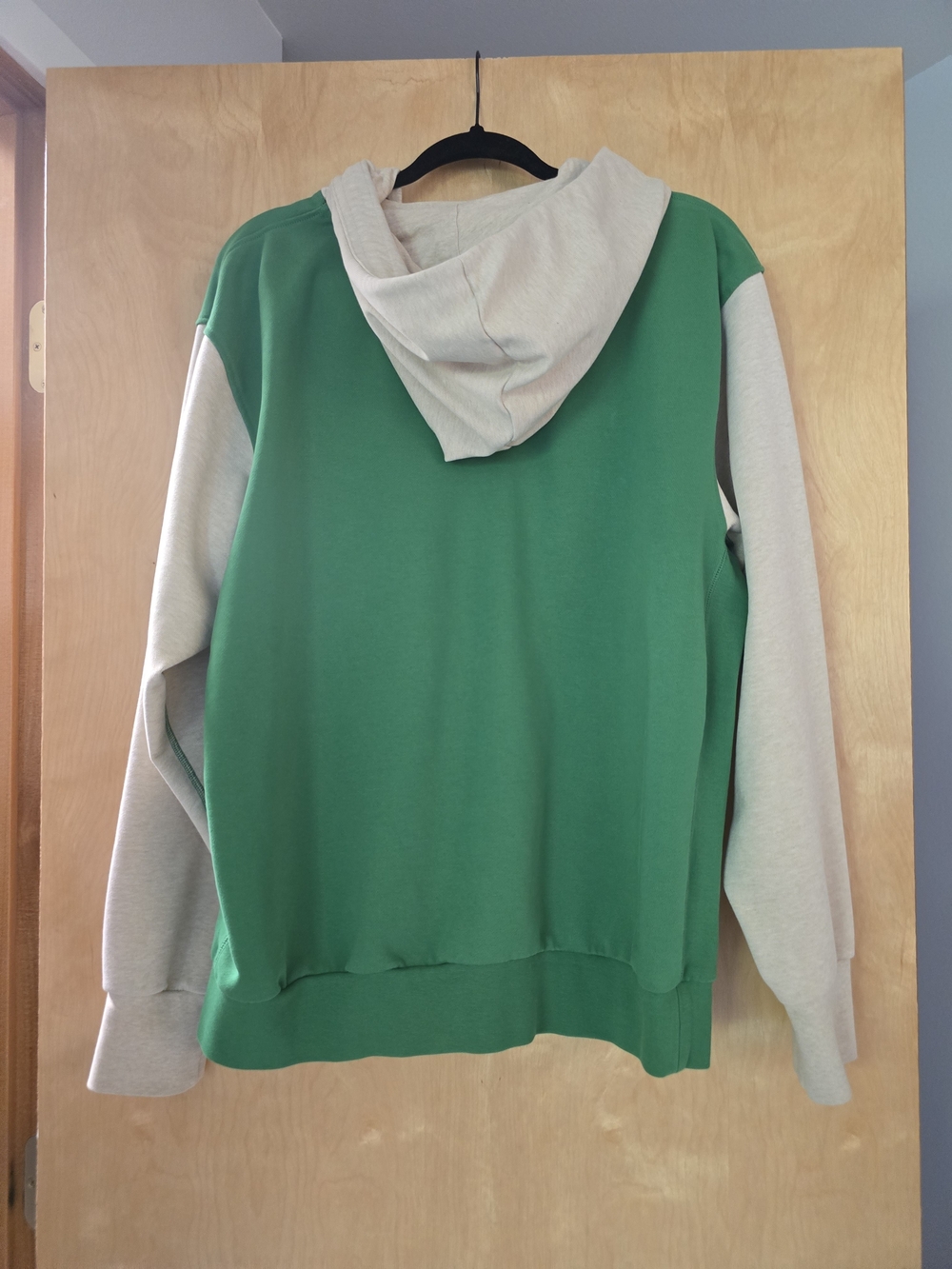 Nike Green and Gray Oregon Pullover Hoodie - Picture 4 of 6